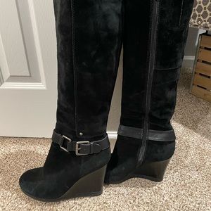 Black suede knee boots